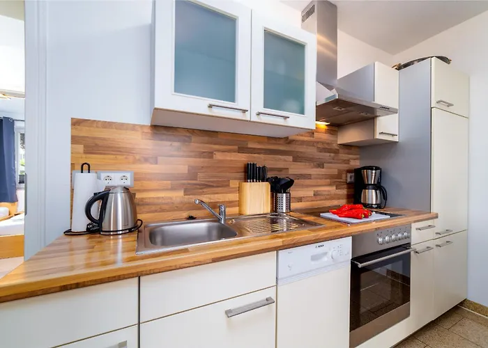 - Kaminwohnung Mit Meerblick, Sauna - Sonnenschein Lejlighed Sassnitz